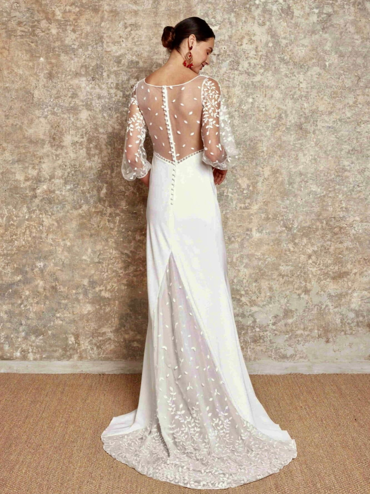 Amazone de Lambert Créations, robe de mariée manches longues en tulle ...