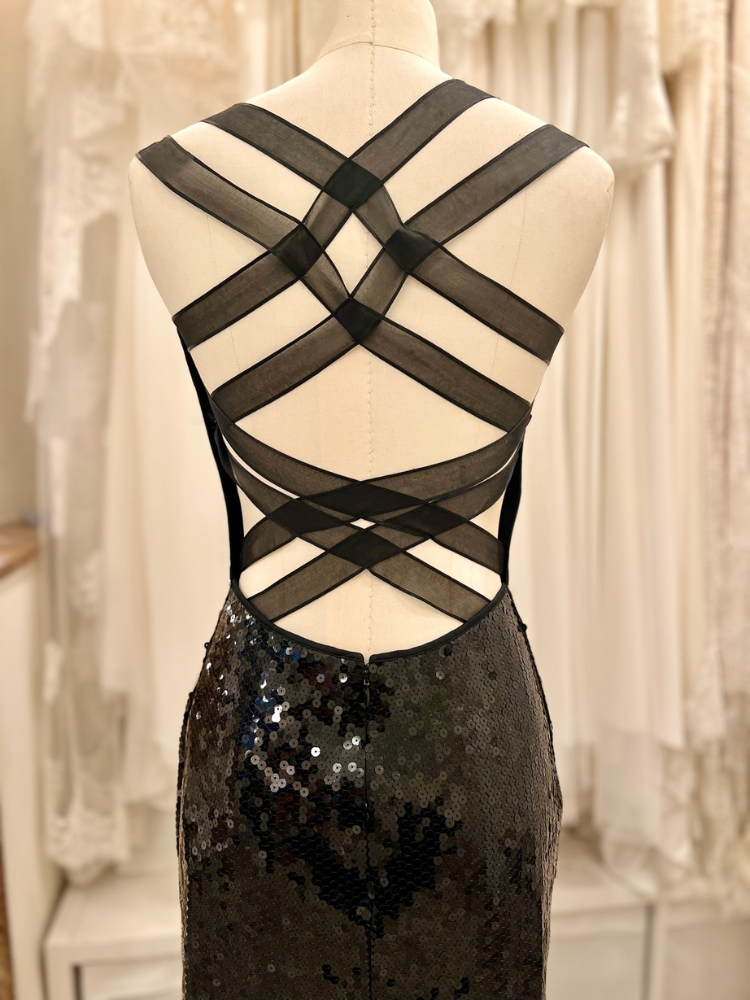 Tenue noire pour soirée mondaine | Cario Mode
