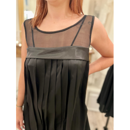 Robe courte noire, signée Les Petites, spécial outlet pour les Fêtes