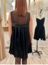 Robe courte noire, signée Les Petites, spécial outlet pour les Fêtes
