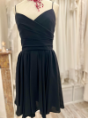 Robe courte noire en crèpe à fines bretelles, cocktail, Pablo