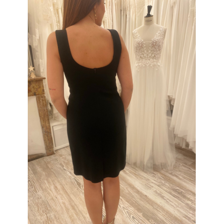 Robe courte noire cocktail