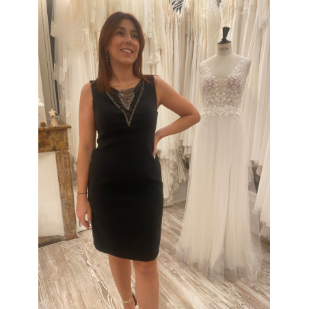 Robe courte noire cocktail