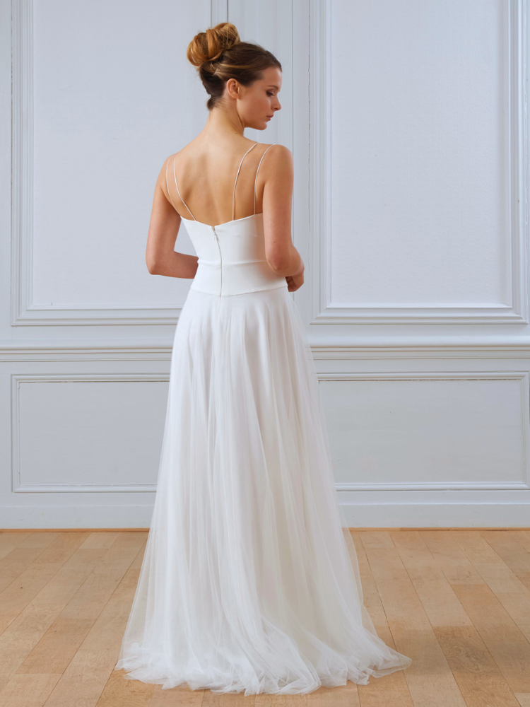 Robe de mariée, bustier fines bretelles en crèpe, jupe tutu en tulle