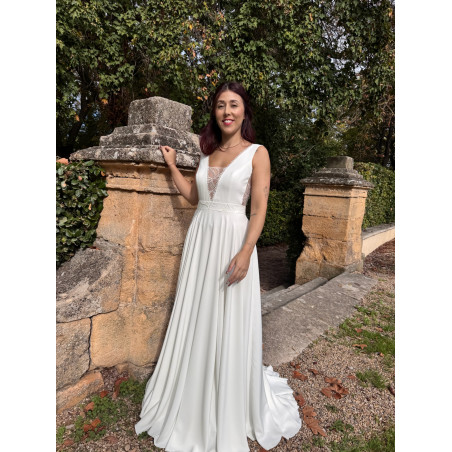 Iris, robe de mariée longue, modèle exclusif Juliette se Marie, by Lambert Créations