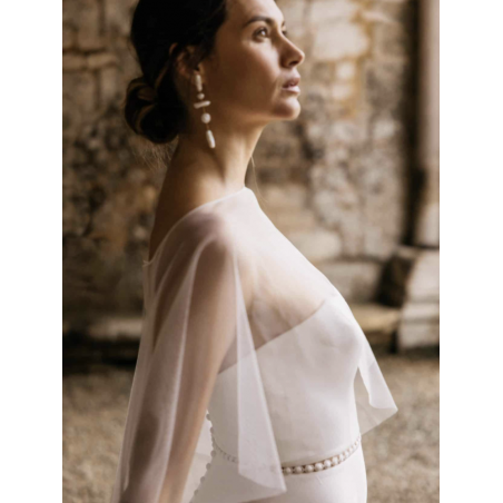 Cape courte de mariée en tulle by Lambert Créations