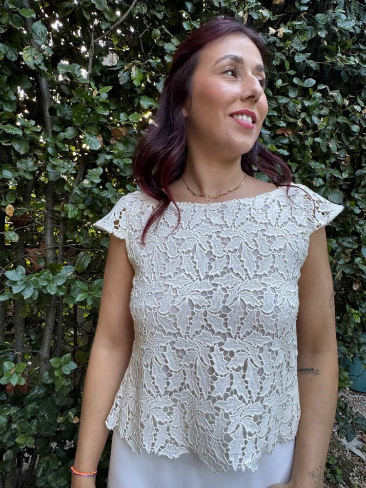 Top en guipure, dos nu. Création Atelier de Juliette, by Juliette se Marie