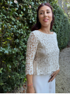Top en guipure française et manche 3/4 réalisation de notre atelier Juliette !