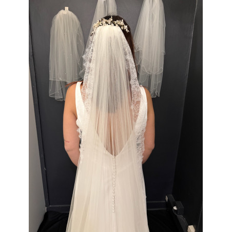 Voile de mariée simple,  en tulle soft, bordé d'une fine dentelle de Calais