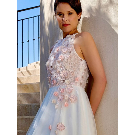 Robe de mariée longue bohème-  Créations Bochet - tulle et fleurs brodées roses
