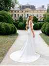 Robe de mariée  fourreau fluide sans dentelle Justin Alexander