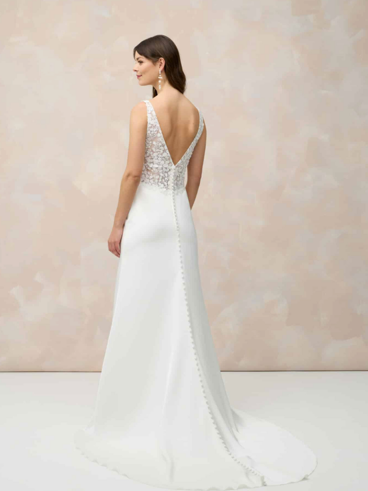 Dreaming Of You 1, robe décolleté avec de la broderie, Marylise Bridal