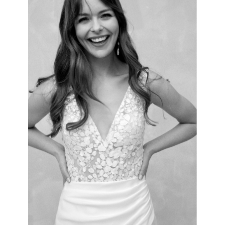 Dreaming Of You 1, robe décolleté avec de la broderie, Marylise Bridal