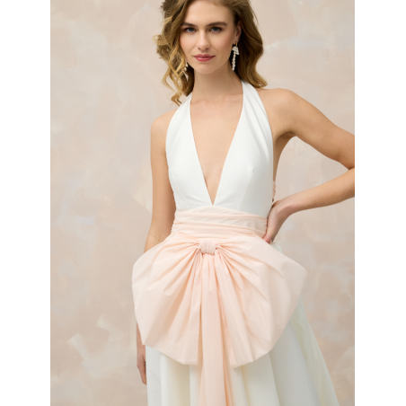 She Loves You, robe  de mariée, en taffeta, forme trapèze, dos nu, noeud, Marylise Bridal