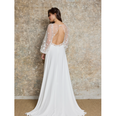 Robe de mariée longue  bohème à manches longues en tulles 3D perlé by Lambert Créations