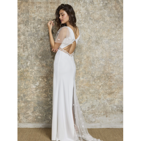 Robe de mariée longue droite, fluide en crêpe avec tulle 3D fleurs, by Lambert Créations