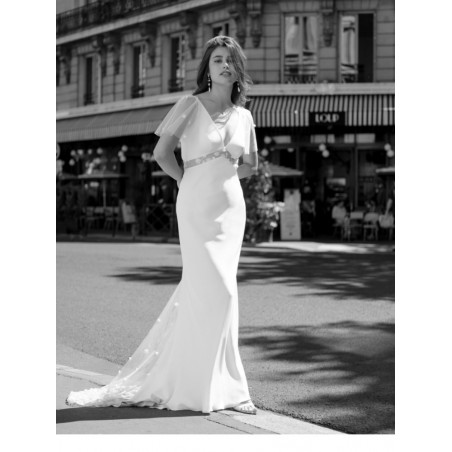 Robe de mariée longue droite, fluide en crêpe avec tulle 3D fleurs, by Lambert Créations