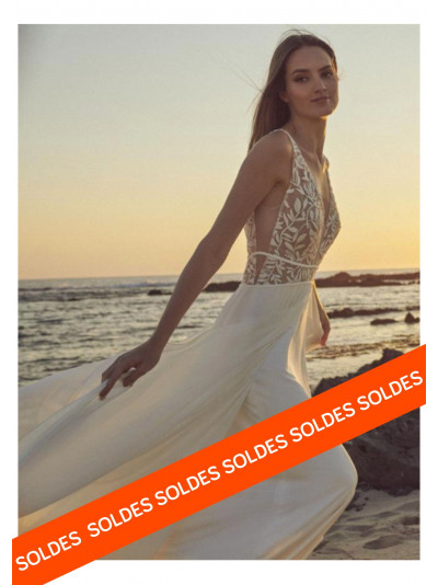 Mae, Rembo Styliing, robe de mariée fluide, glamour, dos nu