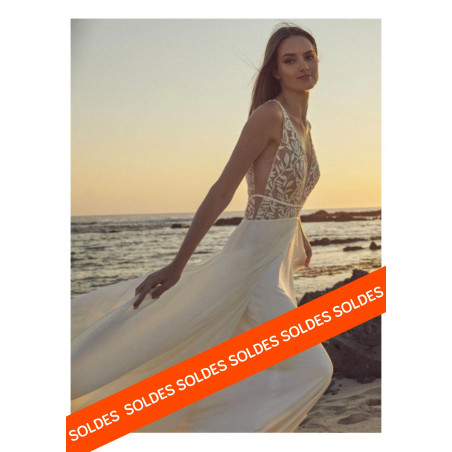 Mae, Rembo Styliing, robe de mariée fluide, glamour, dos nu