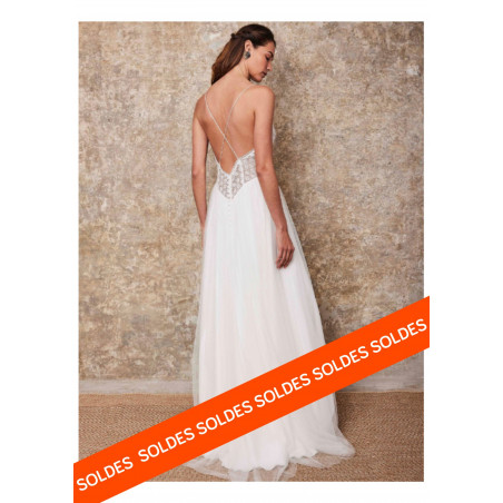 Robe fines bretelles, tulle mousseline, guipure