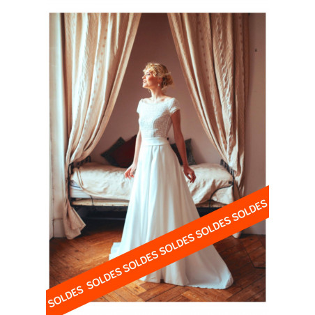 Sophiane, crop top en dentelle, encolure bateau,  Elsa Gary