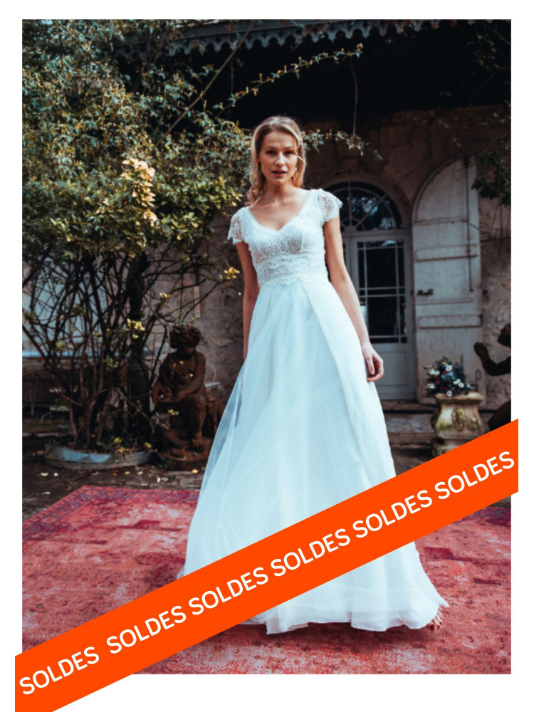 Robe fluide bohème en mousseline et dentelle