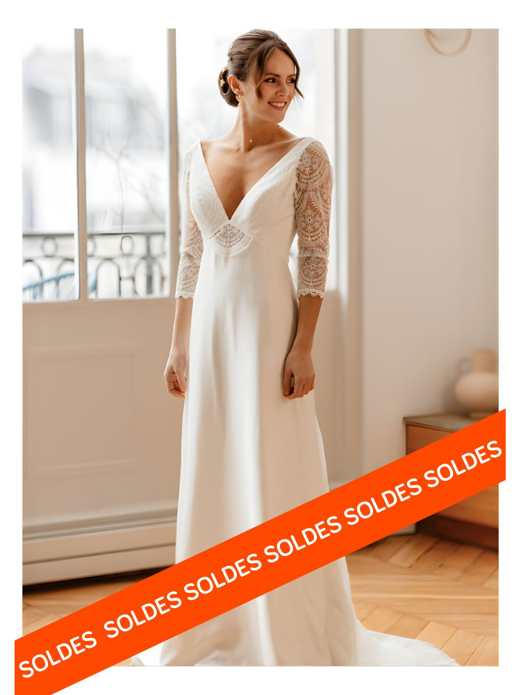 Robe de mariée longue, fluide, bohème by Elsa Gary