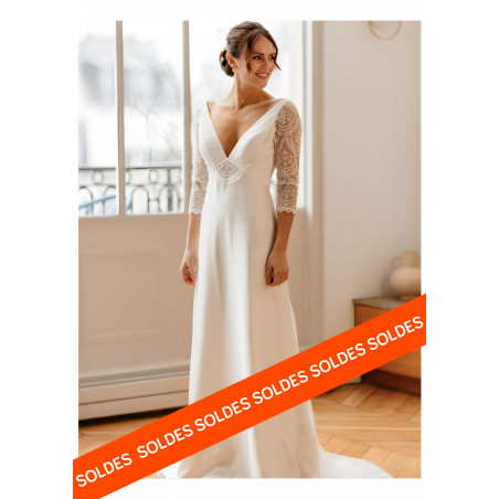 Robe de mariée longue, fluide, bohème by Elsa Gary