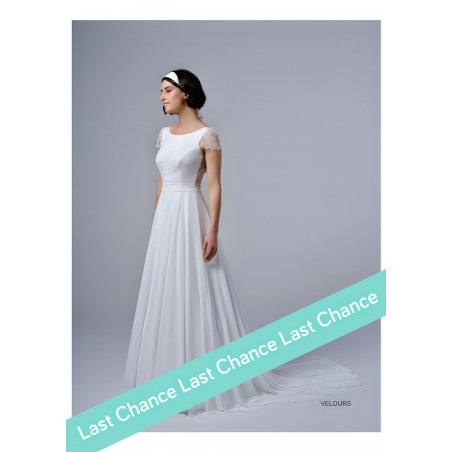 Velours, robe de mariée longue bohème dos nu, col bateau, , Créations Bochet