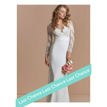 Robe fourreau Divine de Atelier Emelia, crêpe et dentelle de Calais