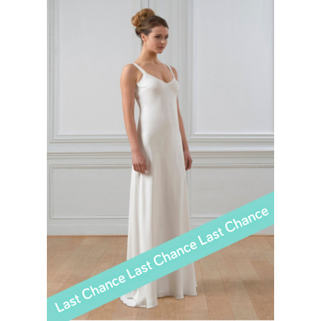 Robe longue fluide en crêpe lourd, dos nu et bretelles