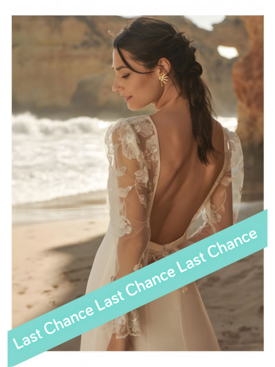 Robe de mariée longue by Rembo Atelier, tulle fin à grandes fleurs