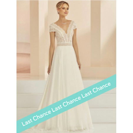 robe de mariée longue bohème, fluide, mousseline et guipure