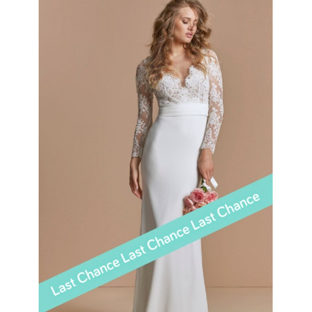 Robe fourreau Divine de Atelier Emelia, crêpe et dentelle de Calais