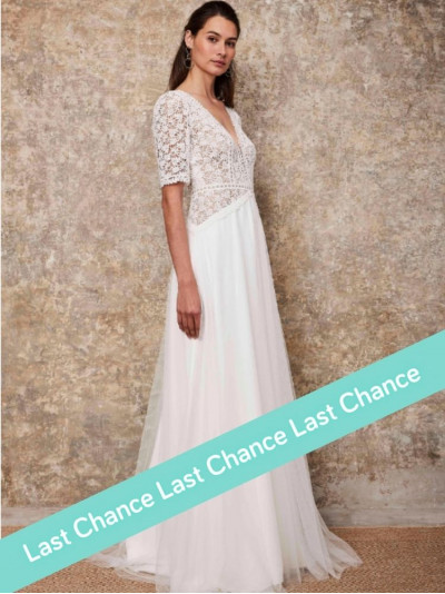 Robe mariée longue Coraline Lambert Créations guipure et tulle