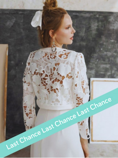 Veste courte mariee en guipue à manches longues  Modèle Marylise by Rembo Atelier.