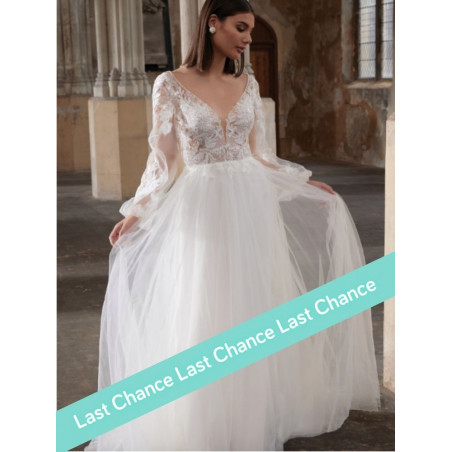 Robe de mariée longue style princesse, manches longues, perles et sequins