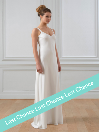 Robe longue fluide en crêpe lourd, dos nu et bretelles