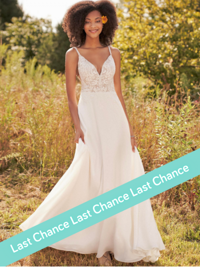 Robe de mariée longue fluide avec dentelles et bretelles, Lilian West