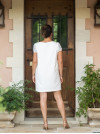 Arlette  robe courte civile de l'Atelier de Juliette se Marie, en crêpe et guipure. Création française