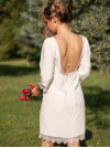 Bahia, robe civile courte, grand dos nu en soie et dentelle de Chantilly.  Atelier de Juliette