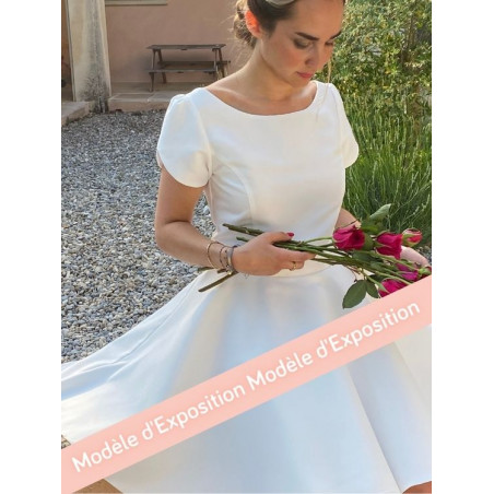CASTOR  robe de mariée courte, mariage civil, création française, en piqué de coton