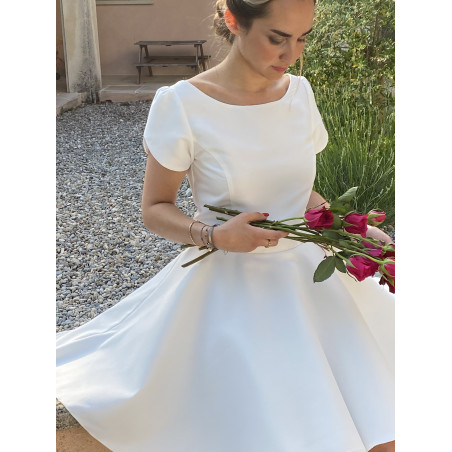 CASTOR  robe de mariée courte, mariage civil, création française, en piqué de coton