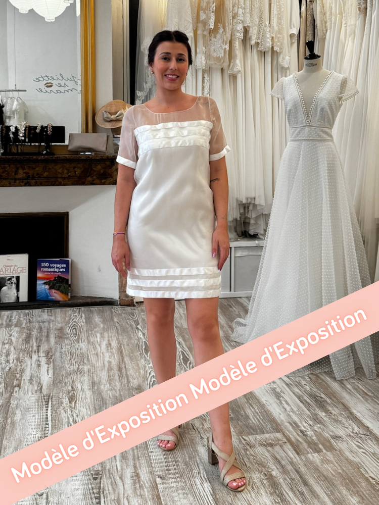 Robe de mariée courte en organza de soie