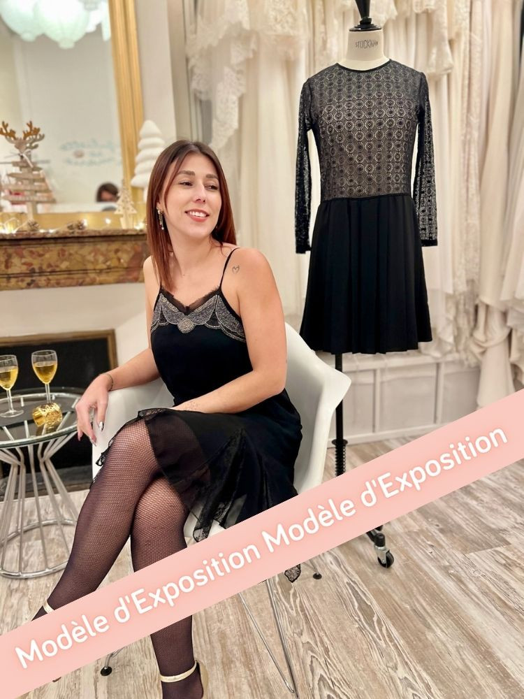 robe courte noire brodées de perles et sequins style art déco