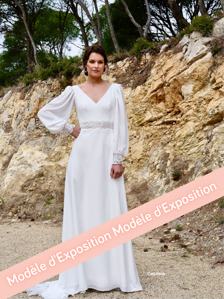 Cosmos, robe de mariée longue bohème dos nu, à manches longues, Créations Bochet