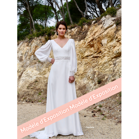 Cosmos, robe de mariée longue bohème dos nu, à manches longues, Créations Bochet