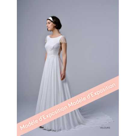 Velours, robe de mariée longue bohème dos nu, col bateau, , Créations Bochet