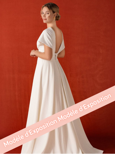 Ness, robe deux en un, dos nu, ceinture à paillette, décolleté, Elsa Gary