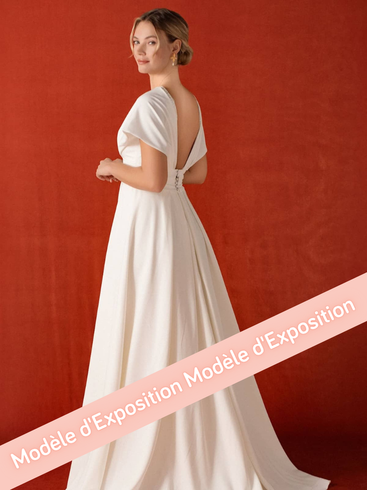 Ness, robe deux en un, dos nu, ceinture à paillette, décolleté, Elsa Gary